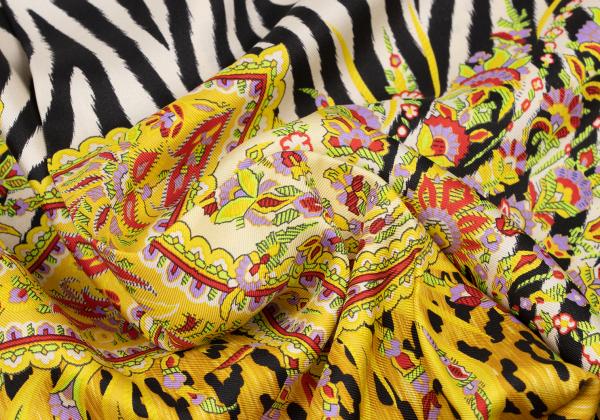 GIANNI VERSACE Silk Scarf Multicolor