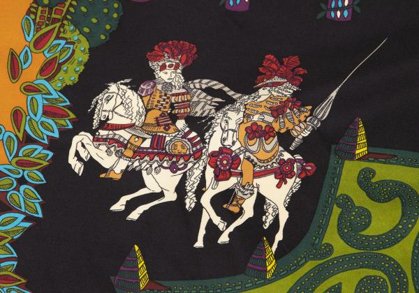 HERMES Carré 90 "King's Scarf Orange