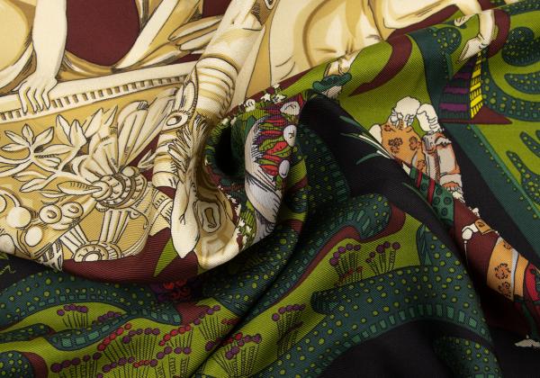 HERMES Carré 90 "King's Scarf Orange