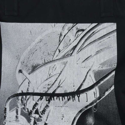 JULIUS 25SS Graphic Print Denim Tote Bag Black