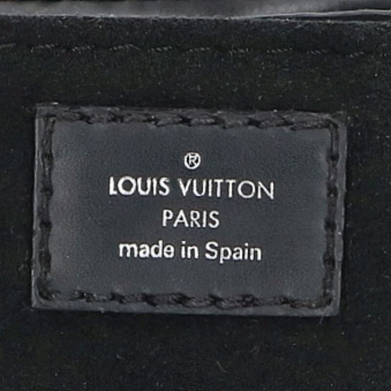 LOUISVUITTON Petite Sac Plat Epi Leather Black Size ONE SIZE