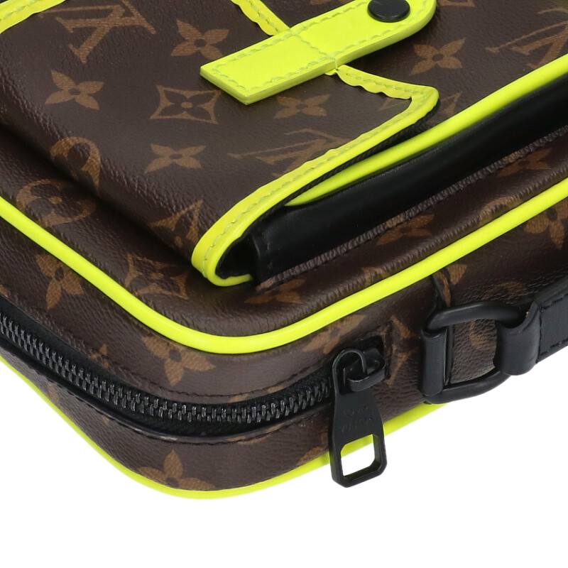 LOUISVUITTON Christopher Wearable Wallet Size ONE SIZE