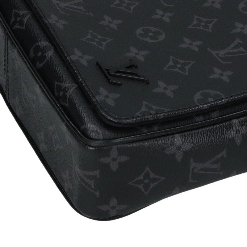 LOUISVUITTON M46255 District PM NV3 Shoulder Bag Black