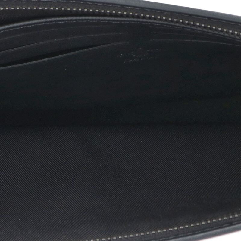 Louis Vuitton Pochette Black