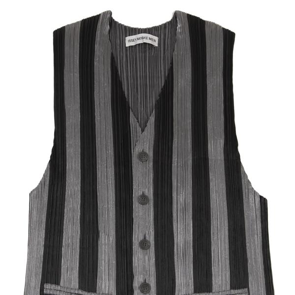ISSEY MIYAKE MEN Front Stripe Pleated Vest Black Size M