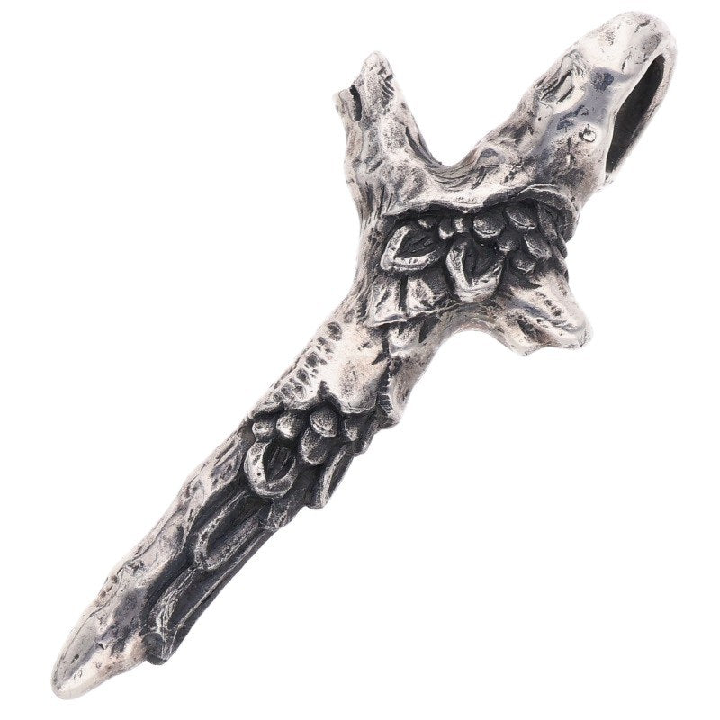 Bloody Mary Tumulus Silver Pendant
