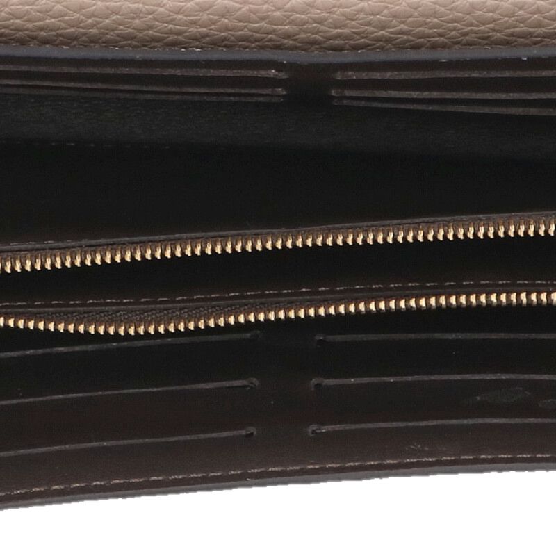 Louis Vuitton Capucines Wallet Beige