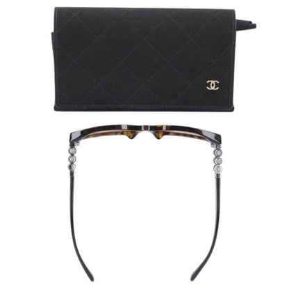 CHANEL 5544-A Faux Pearl Oval Sunglasses Brown Size ONE SIZE