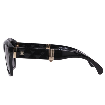 CHANEL Coco Mark Matelasse Sunglasses Black