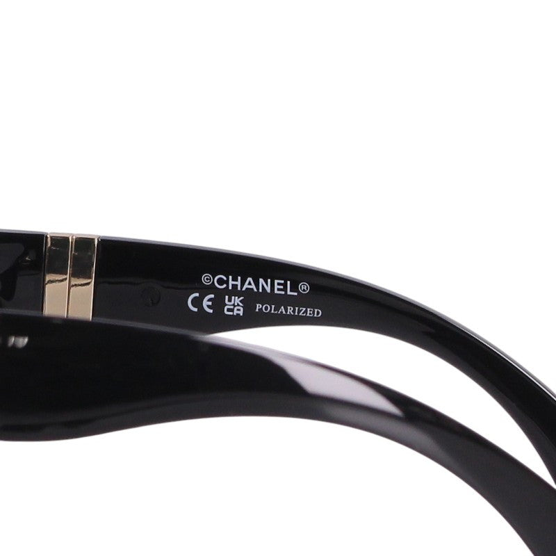 CHANEL Coco Mark Matelasse Sunglasses Black