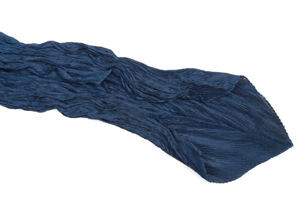 ISSEY MIYAKE Pleated Neck Scarf Blue
