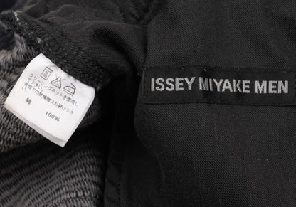 ISSEY MIYAKE MEN Indigo Graphic Jacquard Denim Size 3