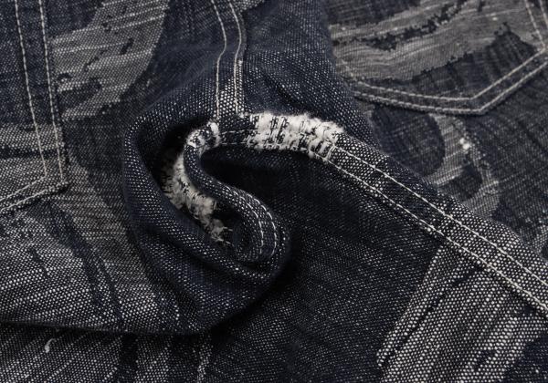ISSEY MIYAKE MEN Cotton Graphic Jacquard Jeans Blue Size 2