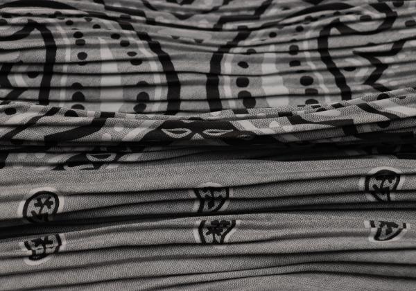 ISSEY MIYAKE Paisley Print Grey Black Stole