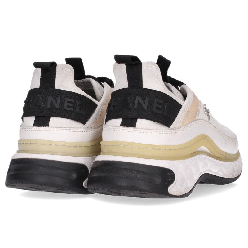 CHANEL G35618 CC Logo Low Top Sneakers White/Black Size 7.5