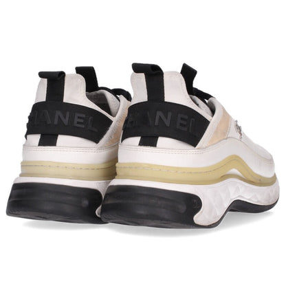 CHANEL G35618 CC Logo Low Top Sneakers White/Black Size 7.5