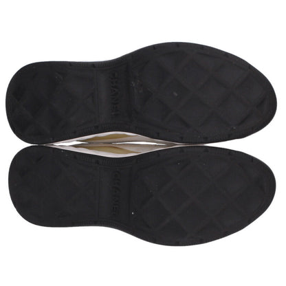CHANEL G35618 CC Logo Low Top Sneakers White/Black Size 7.5
