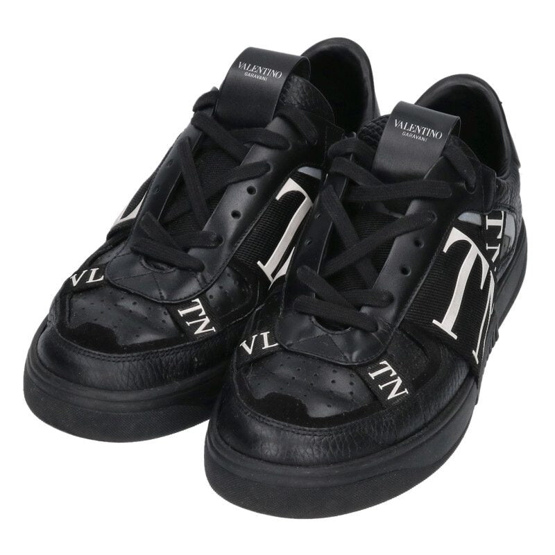 Valentino Garavani Embossed Logo Leather Low-Top Size 7.5