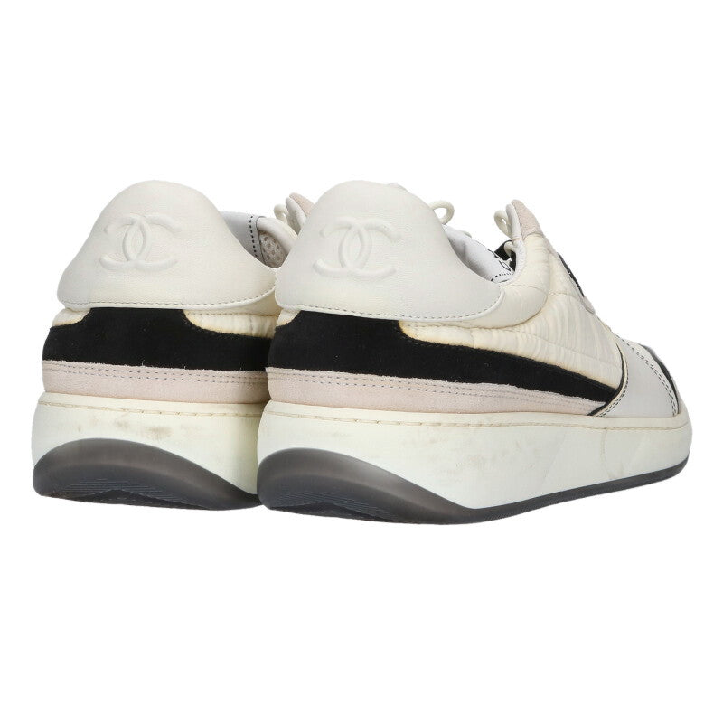 CHANEL Coco Mark Quilted Low-Top Sneaker White Size 8.5