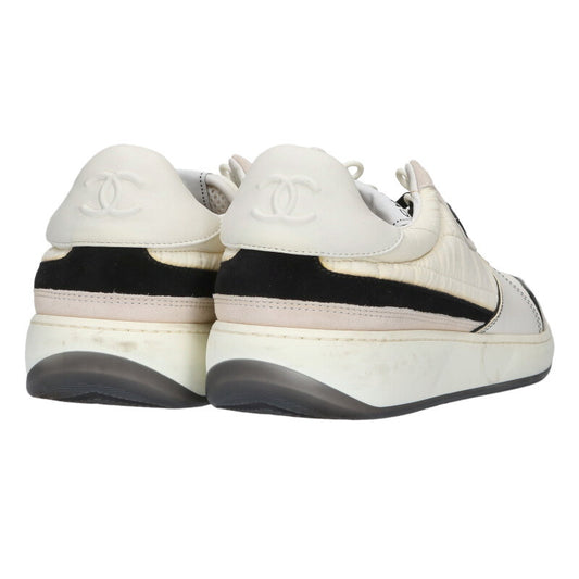 CHANEL Coco Mark Quilted Low-Top Sneaker White Size 8.5