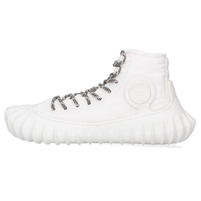 BOTTEGA VENETA White Denver Sneakers Size 6.5