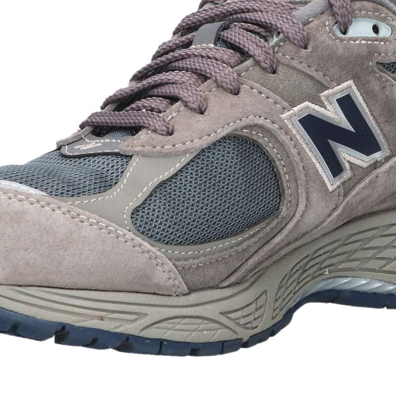 New Balance M2002RXC Low-Cut Sneakers Size 10.5