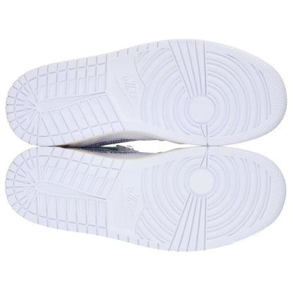 V.A.A x Nike Air Jordan 1 Retro High Alaska White Size 9.5