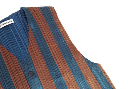 ISSEY MIYAKE MEN Metallic Pleated Vest Blue/Orange Size M
