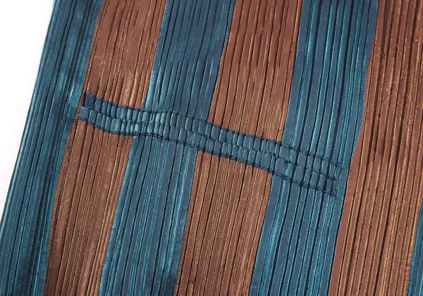 ISSEY MIYAKE MEN Metallic Pleated Vest Blue/Orange Size M