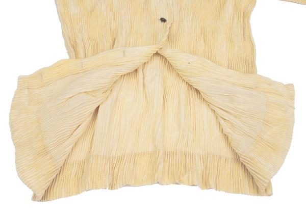 ISSEY MIYAKE Poly Pile Pleated Button-Up Shirt Cream Size M