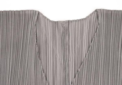 PLEATS PLEASE Pleated Buttonless Cardigan Gray Size 3