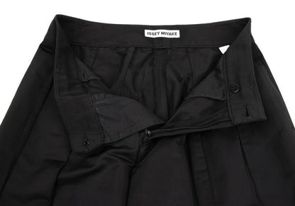 ISSEY MIYAKE Stretch Tuck Center Seam Pants Black Size 2