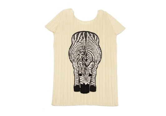 PLEATS PLEASE Pleats Zebra Patch T-Shirt Cream Size 3