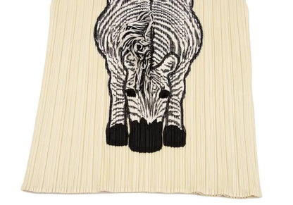 PLEATS PLEASE Pleats Zebra Patch T-Shirt Cream Size 3