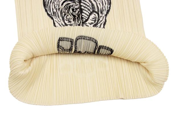 PLEATS PLEASE Pleats Zebra Patch T-Shirt Cream Size 3