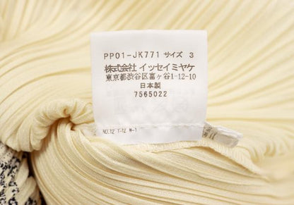 PLEATS PLEASE Pleats Zebra Patch T-Shirt Cream Size 3