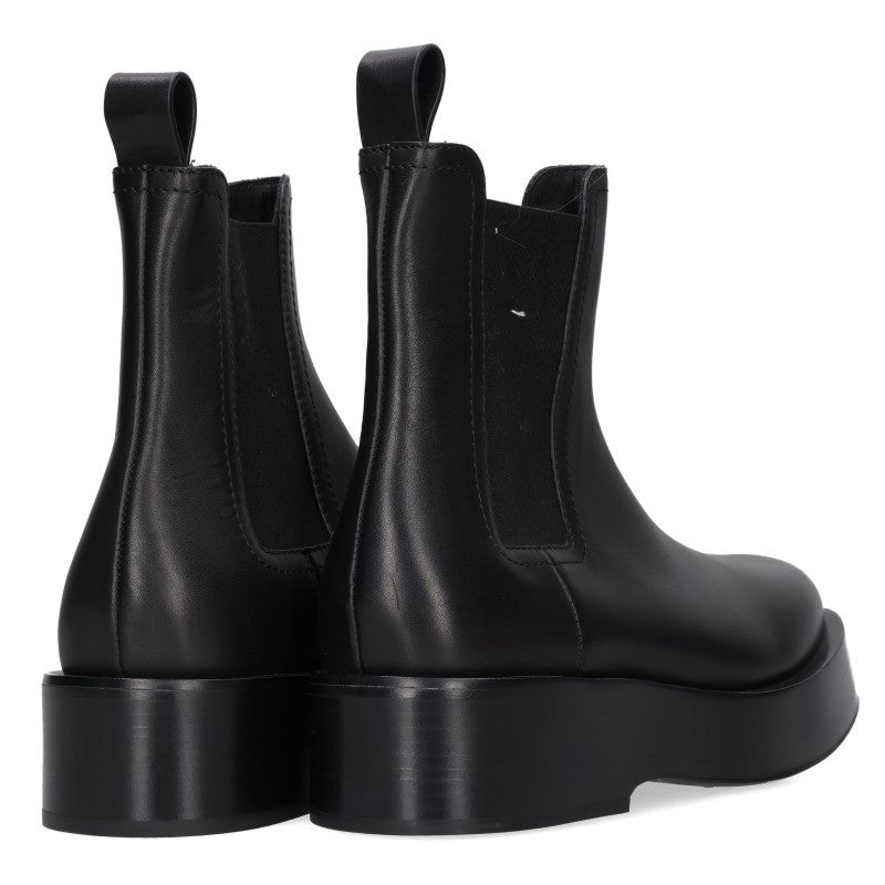 BOTTEGA VENETA Side Gore Chelsea Boots Black Size EU 40