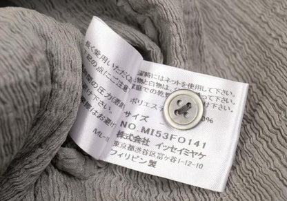 ISSEY MIYAKE me Horizontal Pleat Flare Blouse Gray Size F
