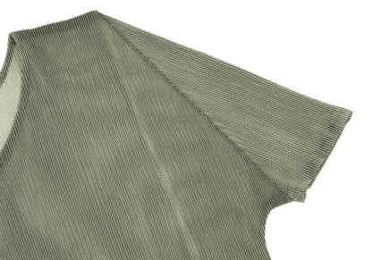 PLEATS PLEASE Mesh Pleated T-Shirt Green Size 3