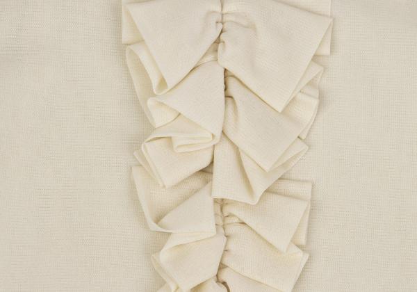 VIVIENNETAM Front Frill Sleeve Blouse