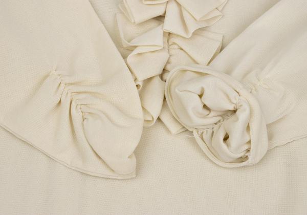 VIVIENNETAM Front Frill Sleeve Blouse