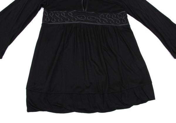 VIVIENNETAM Front Mesh Long Sleeve Tee Black