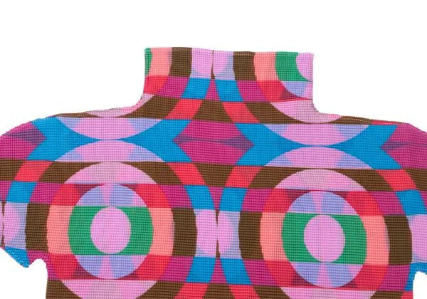 ISSEY MIYAKE me Psychedelic Pleats T-Shirt Pink Size F