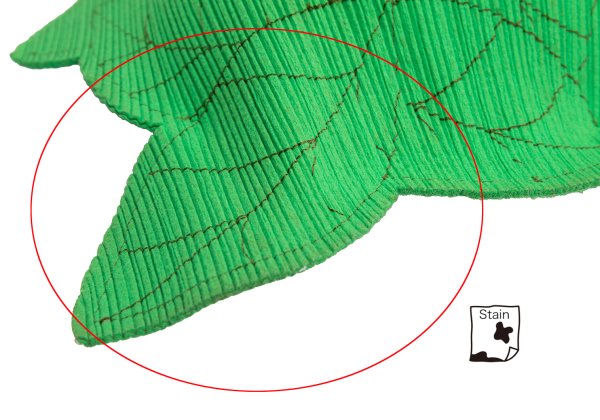 PLEATS PLEASE Leaf Patch Pleated Bag Green