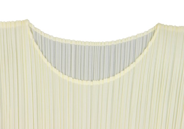 PLEATS PLEASE Crew Neck Top Cream Size 3