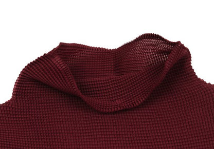 ISSEY MIYAKE me Stretch Pleats High-Neck Top Bordeaux Size F