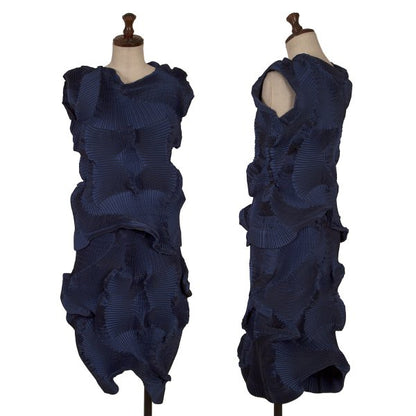 ISSEY MIYAKE 3D Pleated Asymmetrical Skirt Blue Size 2