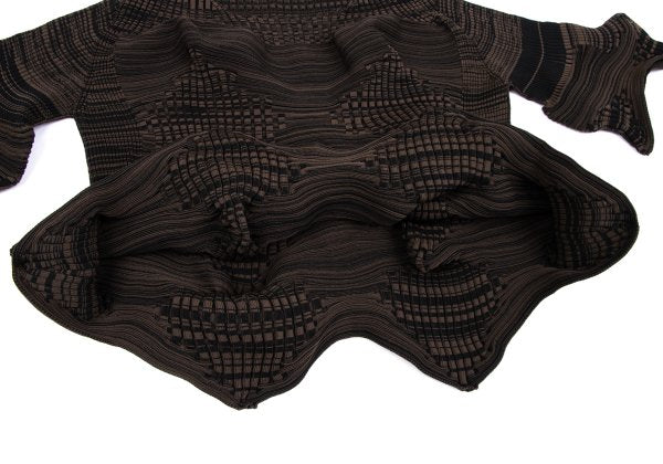 ISSEY MIYAKE 23SS Geometric Wave Short Sweater Black Size 2