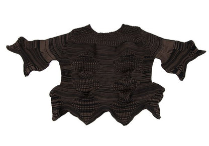 ISSEY MIYAKE 23SS Geometric Wave Short Sweater Black Size 2