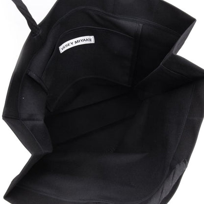ISSEY MIYAKE Logo Embroidered Bag Black